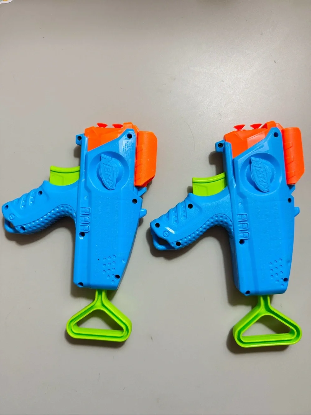 Nerf Junior Elite Racer Blaster Dart Gun set of 2 with 4 Foam Suction Darts GUC